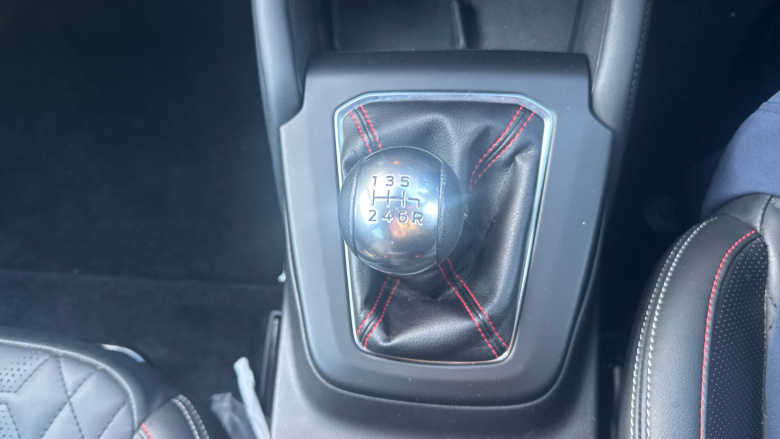 Ford Focus 1.0 EcoBoost ST-Line Vignale 5dr Petrol Hatchback